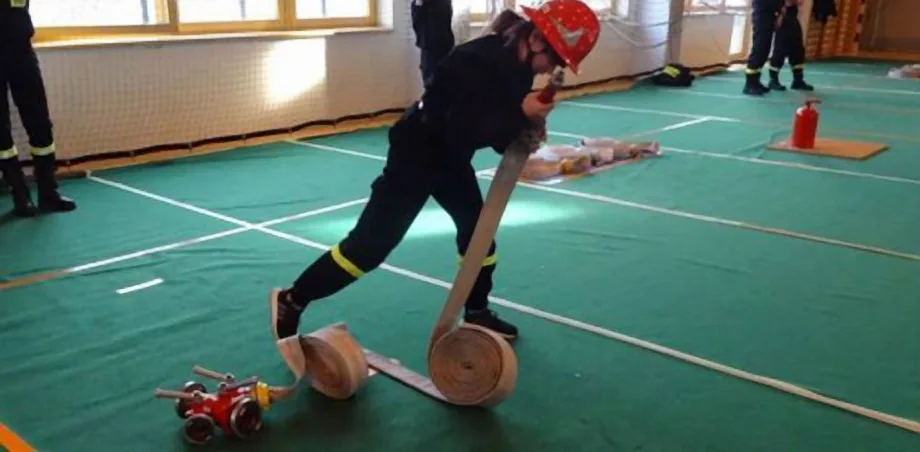 VI Halowe Zawody-Sportowo Pożarnicze dla Młodzieżowych Drużyn Pożarniczych im. Antoniego Bieniasa