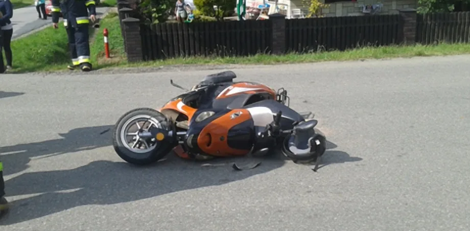 Niecew-wypadek motocyklisty.