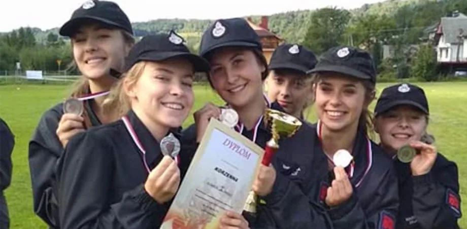Zwycięstwo naszych dziewcząt w Gminnych zawodach