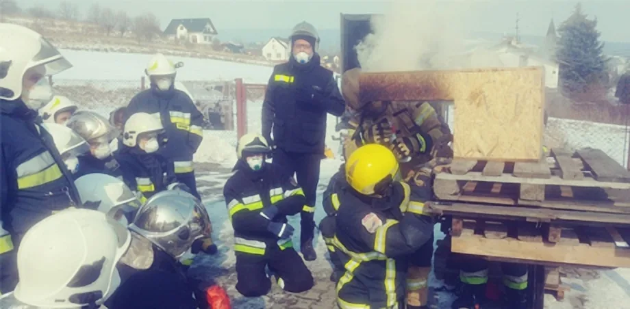Niskowa- ćwiczenia z zakresu pożarów wewnętrznych