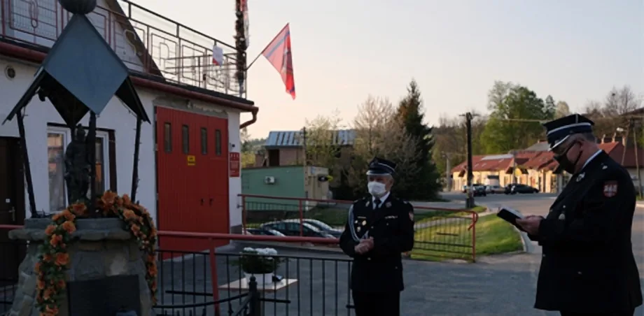 Skromne obchody Dnia Strażaka