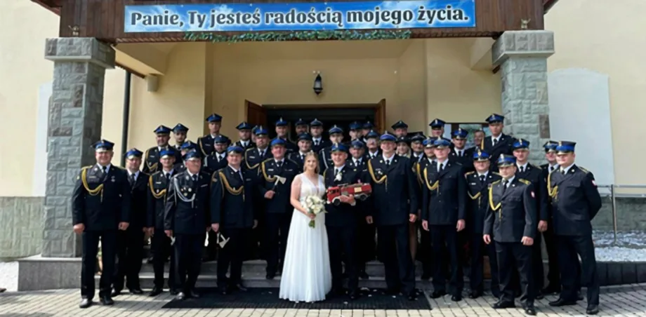 Kuba Kapała się żeni ...